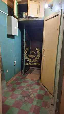 Продаж Квартира 3-кімнатна Kiev