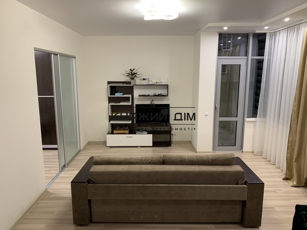 Оренда Квартира 2-кімнатна, 10/10 поверх на Дарницкий бульв. Kiev - photo 1