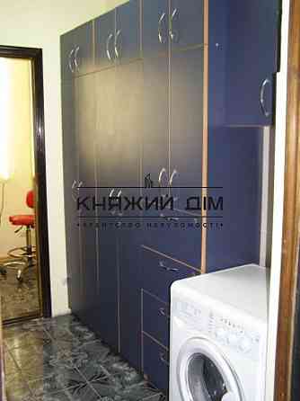 Оренда приміщення вільного призначення на Приречная ул. поверх - 2/2 Київ