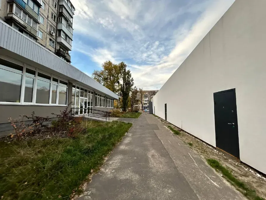 For rent Separate Building / Part Of Building area 1200 sq.m floor 1 Kiev Каденюка Kiev - photo 8