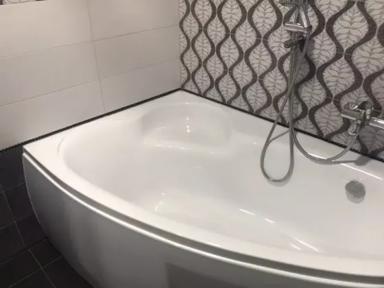 Продаж Квартира 3-кімнатна, 2/9 поверх на Галицька вул., 120А Ивано-Франковск