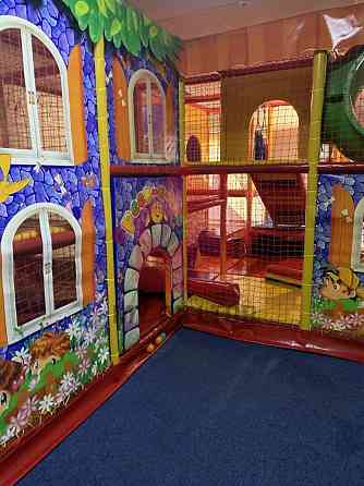 Оренда приміщення вільного призначення на Фединця О., 92 поверх - 2/3 Uzhhorod