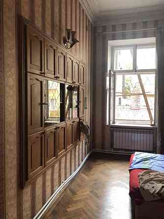 Продаж Квартира 5-кімнатна, 3/3 поверх на Пушкинская ул., 8 Odessa