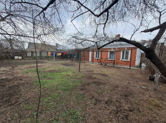 Продам дом с газом и удобствами возле моря (ул.Ярмарочная) Одеса