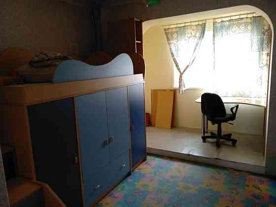 Оренда Квартира 3-кімнатна, 10/10 поверх на ул. Ревуцкого, 34 Київ