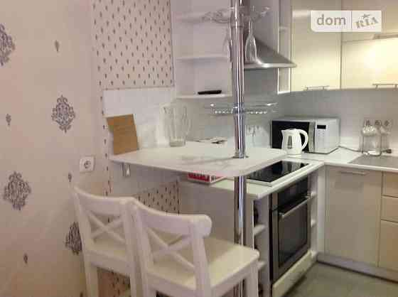 Оренда Квартира 1-кімнатна, 5/9 поверх на ул. Регенераторная, 4к2 Киев