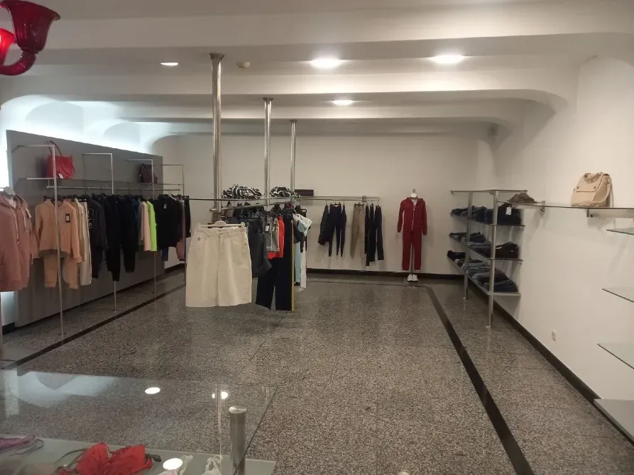 Здається Магазин / салон / торгова точка площа 202 кв.м  Дніпро  Дніпро - фото 3