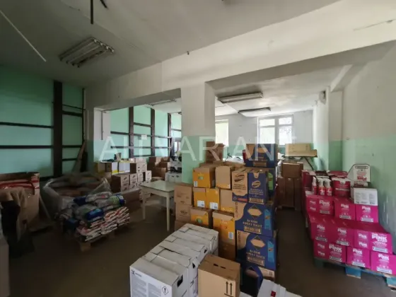 Продаж Приміщення в житловому будинку площа 598 кв.м 1-й поверх на Прикордонників 6А Чоп