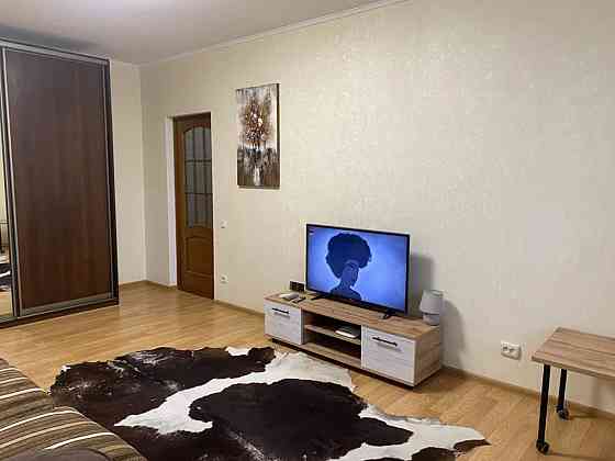 Оренда Квартира 1-кімнатна, 6/9 поверх на Руденко, 8 Київ