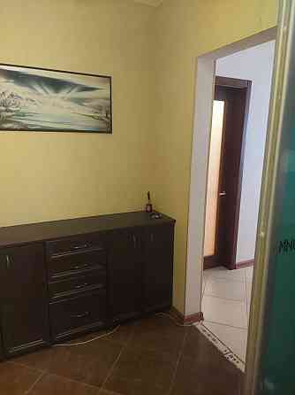 Оренда Квартира 1-кімнатна, 17/19 поверх на вул. Драгоманова, 1Г Київ