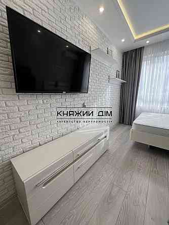 Оренда Квартира 1-кімнатна, 20/25 поверх на Шолуденко ул. Kiev