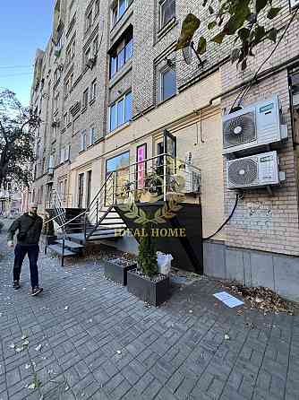 Продаж комерційне приміщення на Межигорская ул., 44 приміщень - 1, поверх - 1 Київ