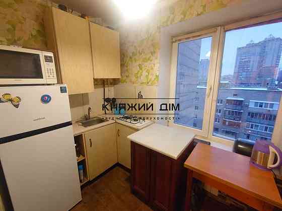 Оренда Квартира 1-кімнатна, 9/9 поверх на Науки просп. Киев