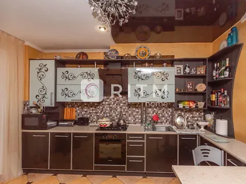 Продаж 3к Квартира 120 кв.м ЖК Водограй Чернівці - фото 1