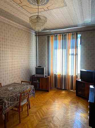 Продаж Квартира 3-кімнатна, 5/5 поверх на Івана Світличного вул. (Петровського), 4 А Kiev