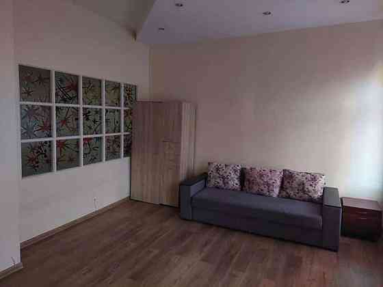 Оренда Квартира 2-кімнатна, 6/6 поверх на пл. Независимости Київ