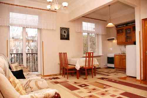 Здається в оренду відмінна 2-х кімнатна квартира м. Льва Толстого Код об'єкта: 1124916 Kiev