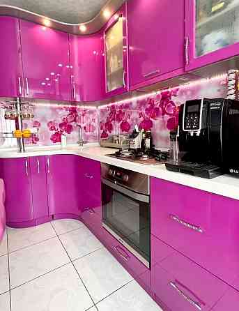 Продаж Квартира 3-кімнатна, 3/9 поверх на Газеты Правда пр., 115 Дніпро