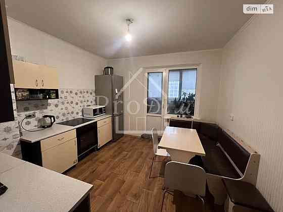 Продаж Квартира 1-кімнатна, 17/25 поверх на Сергія Данченка вул., 3 Kiev