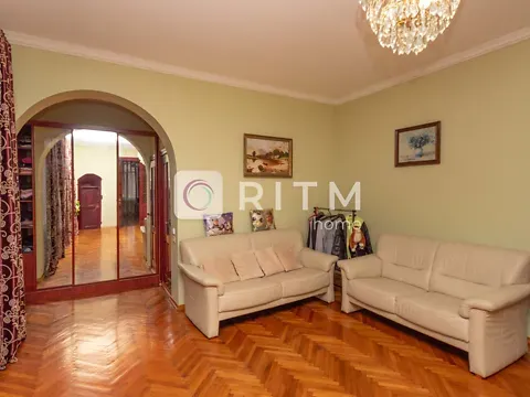 Продаж 2-поверховий   197.5 кв.м 5 кімн. на Федьковича Юрія вулиця 30 Чернівці - фото 18