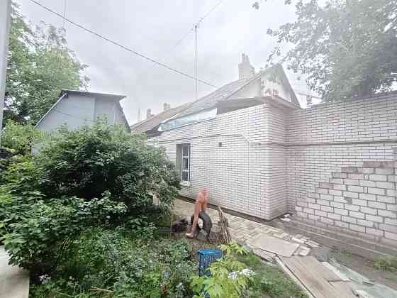 Продаж 1-поверховий Частина будинку з ділянкою 1 сот 55 кв.м 2 кімн. на Житній ринок Житомир