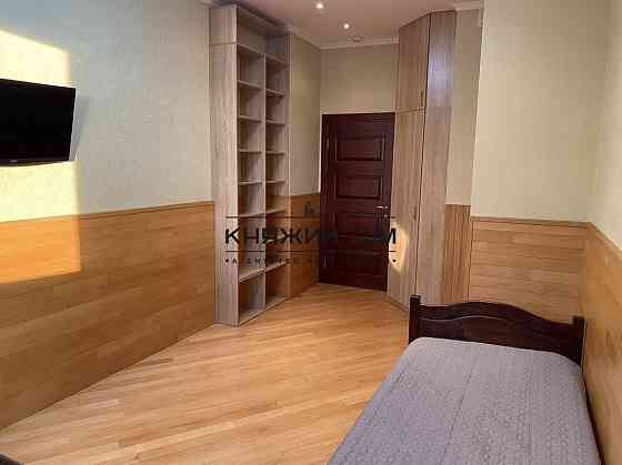 Оренда Квартира 2-кімнатна, 8/25 поверх на вул. Драгомирова Михаила ул./Андрія Верхогляда Київ