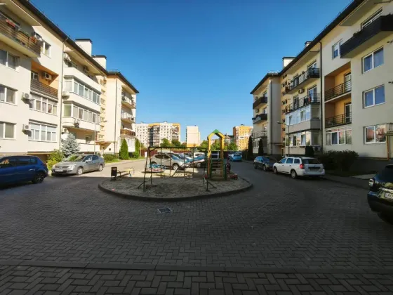 Продажа 3к Квартира 98 кв.м Перемоги 177а Ужгород