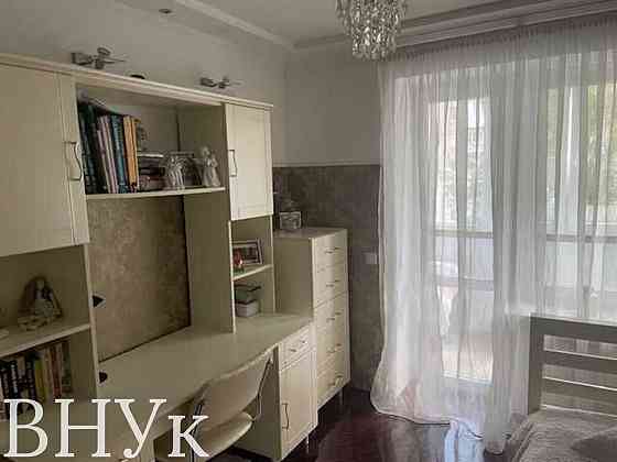 Продаж Квартира 3-кімнатна, 5/5 поверх на Соборності Luts'k