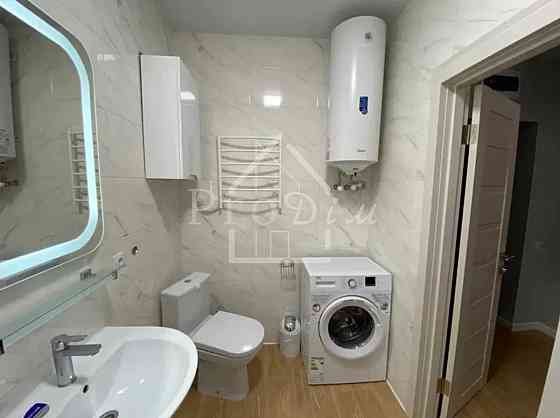 Оренда Квартира 1-кімнатна, 3/9 поверх на Героїв полку «Азов» вул. (Маршала Малиновського) Киев