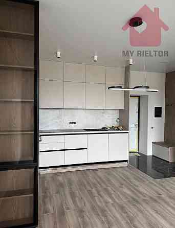 Продаж Квартира 1-кімнатна, 3/6 поверх на Волошина Минай