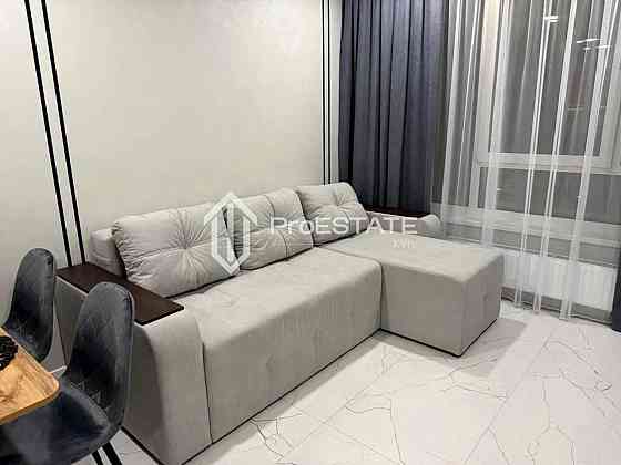 Продаж Квартира 1-кімнатна, 11/25 поверх на вул. Олександра Олеся Kiev