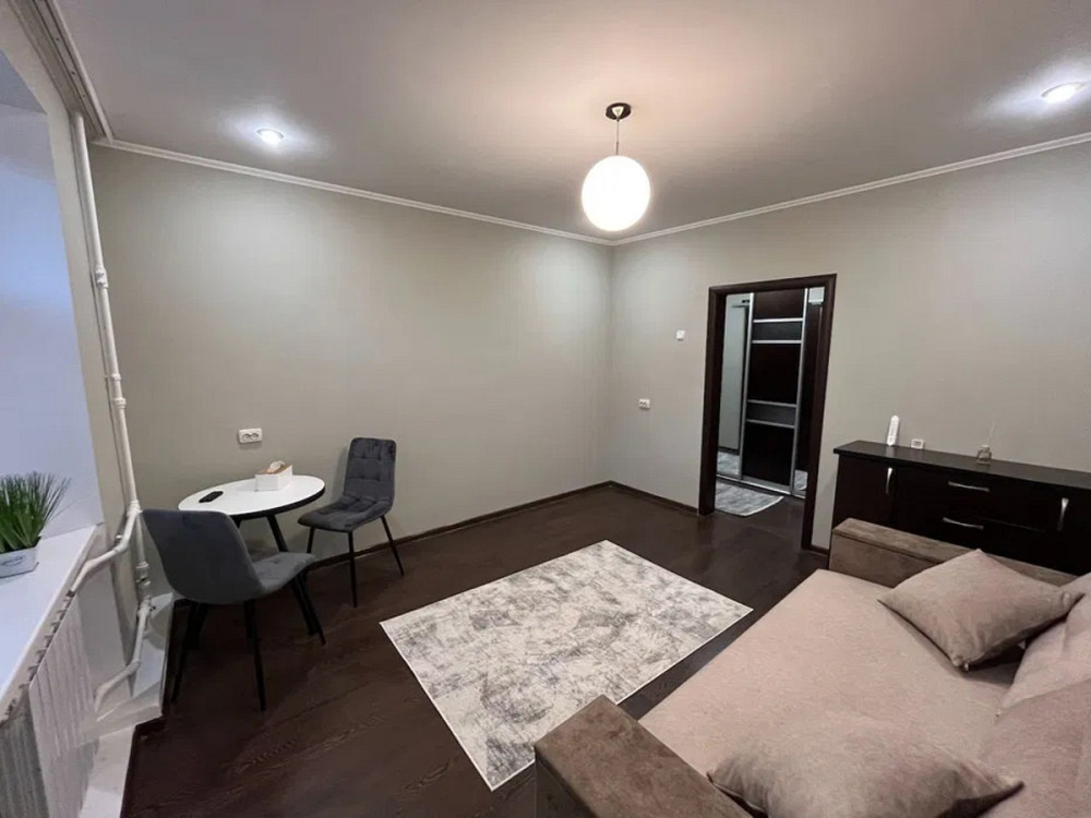 Оренда Квартира 1-кімнатна, 1/3 поверх на вул.Верболозна, 37 Київ - фото 1