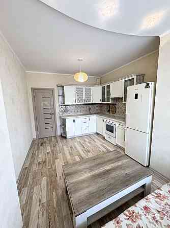 Продаж Квартира 3-кімнатна, 14/17 поверх на Григоренко Петра вул., д. 1б Kiev