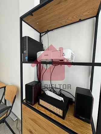 Оренда приміщення вільного призначення на Петефі пл. поверх - 1/7 Uzhhorod