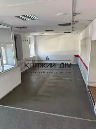 Продаж приміщення вільного призначення на Набережно-Крещатицкая ул. поверх - 1/2 Київ