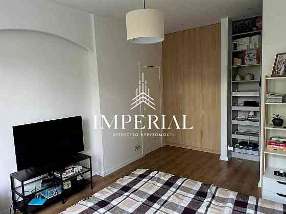 Продаж 2к Квартира 54.9 кв.м Івана Світличного вул. Киев