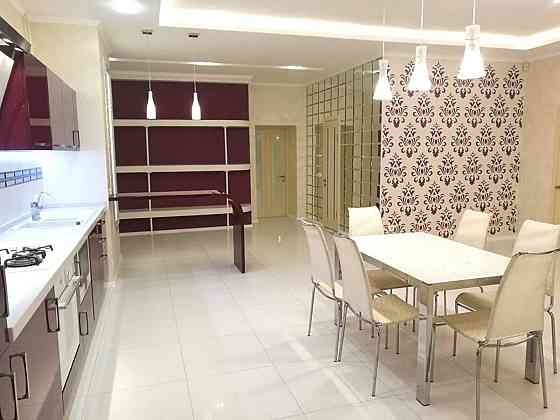 Оренда Квартира 3-кімнатна, 9/9 поверх на Вишгородська, 45/2 Kiev