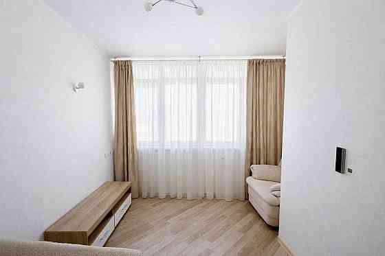 Продаж Квартира 1-кімнатна, 21/26 поверх на Кондратюка Юрія вул., д. 5 Киев