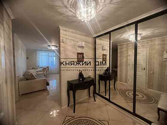 Продам 2-кім. квартиру у монолітно-каркасному будинку біля метро Академмістечко. Код:21145961 Київ