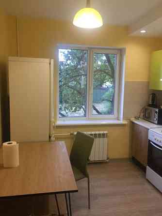 Оренда Квартира 2-кімнатна, 1/10 поверх на пр. Николая Бажана, 9а Київ