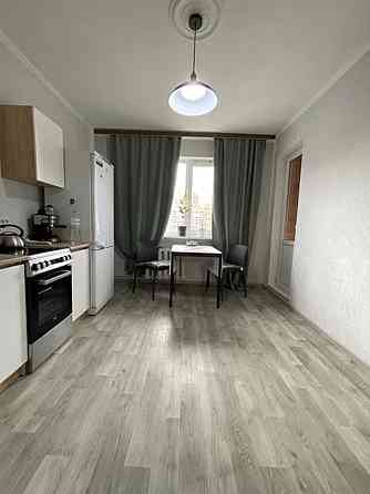 Оренда Квартира 1-кімнатна, 13/18 поверх на Анни Ахматовой, 41 Kiev