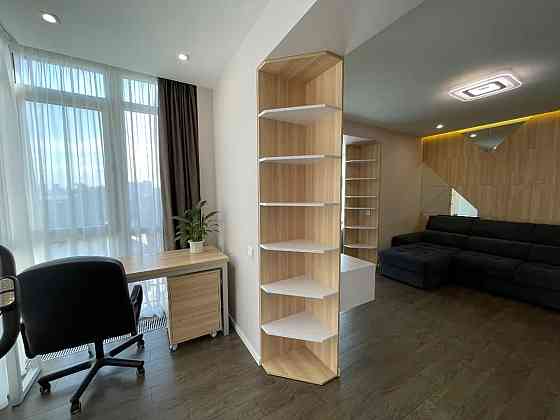 Продаж Квартира 2-кімнатна, 7/12 поверх на Антоновича, 36Д Dnipro