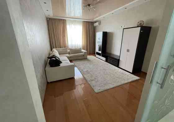 Оренда Квартира 3-кімнатна, 19/24 поверх на Армейская ул., 11 Одеса