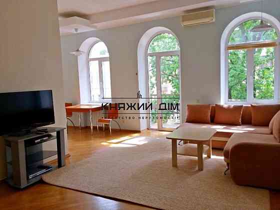 Оренда Квартира 2-кімнатна, 4/4 поверх на Лютеранская ул. Київ