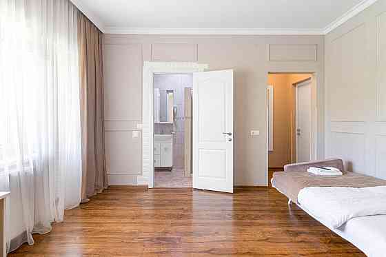 Продаж приміщення вільного призначення на вул. Роксолани приміщень - 22, поверх - 1/5 Трускавець