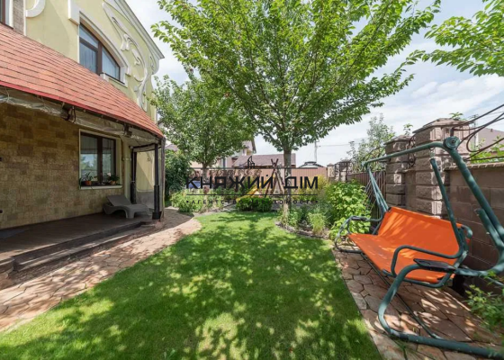 Оренда Будинок на Николаевская ул. 