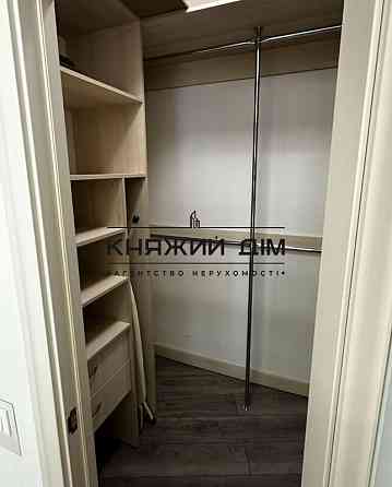 Оренда Квартира 1-кімнатна, 6/8 поверх на Набережно-Рыбальская ул. Kiev