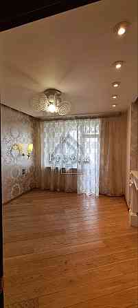 Продаж Будинок 3-кімнатний на Чорновола В'ячеслава вул., 2 Kiev