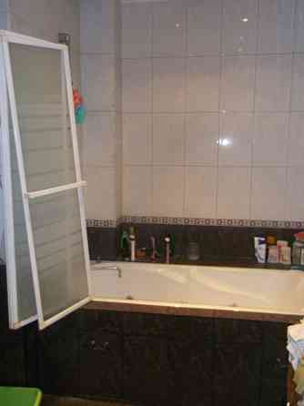 4 кімнати без меблів , метро Позняки Kiev