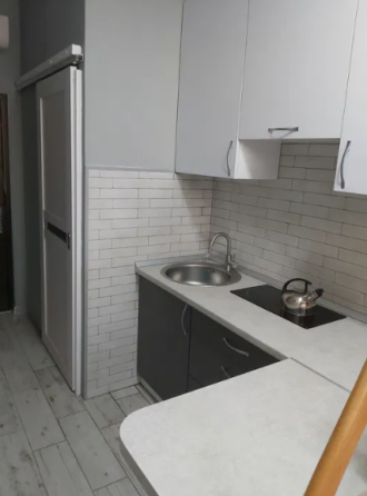 Продам 2-х этажный курень возле самого моря в Новой Дофиновке Nova Dofinivka